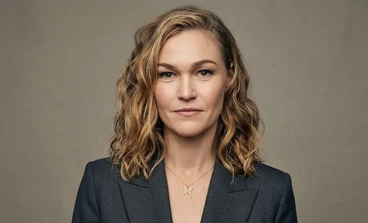 Julia Stiles, American actress and director, known for 10 Things I Hate About You, Bourne and Dexter